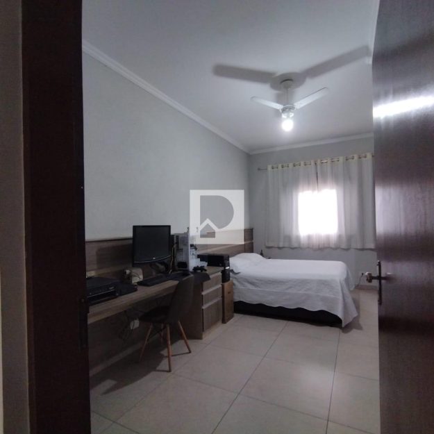 721598dc-6831-4954-b22f-c48d0e033e29