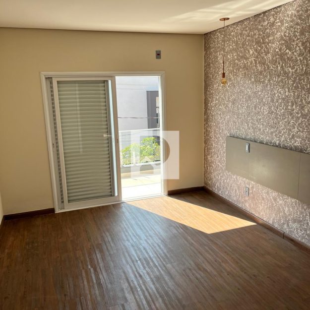 cd4bfb05-7d73-4377-aea9-6353399d07d8