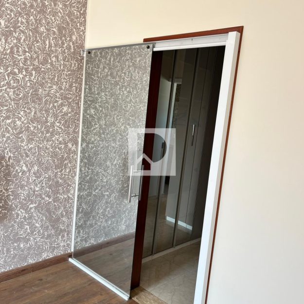 e27543f8-9a61-4c07-a7eb-4091a219a36b